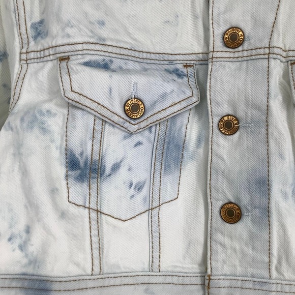 NEW! RE/DONE Size Medium Cropped Denim Trucker Jacket Sunbleach $385 msrp I9-5 - Picture 4 of 9
